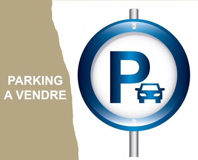 parking à vendre - 15.0 m2 - PARIS - 75017 - ILE-DE-FRANCE - Century 21 Plaine Monceau